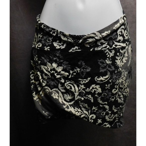 Wet Seal Dresses & Skirts - Vintage Wet Seal Floral Mini Skirt